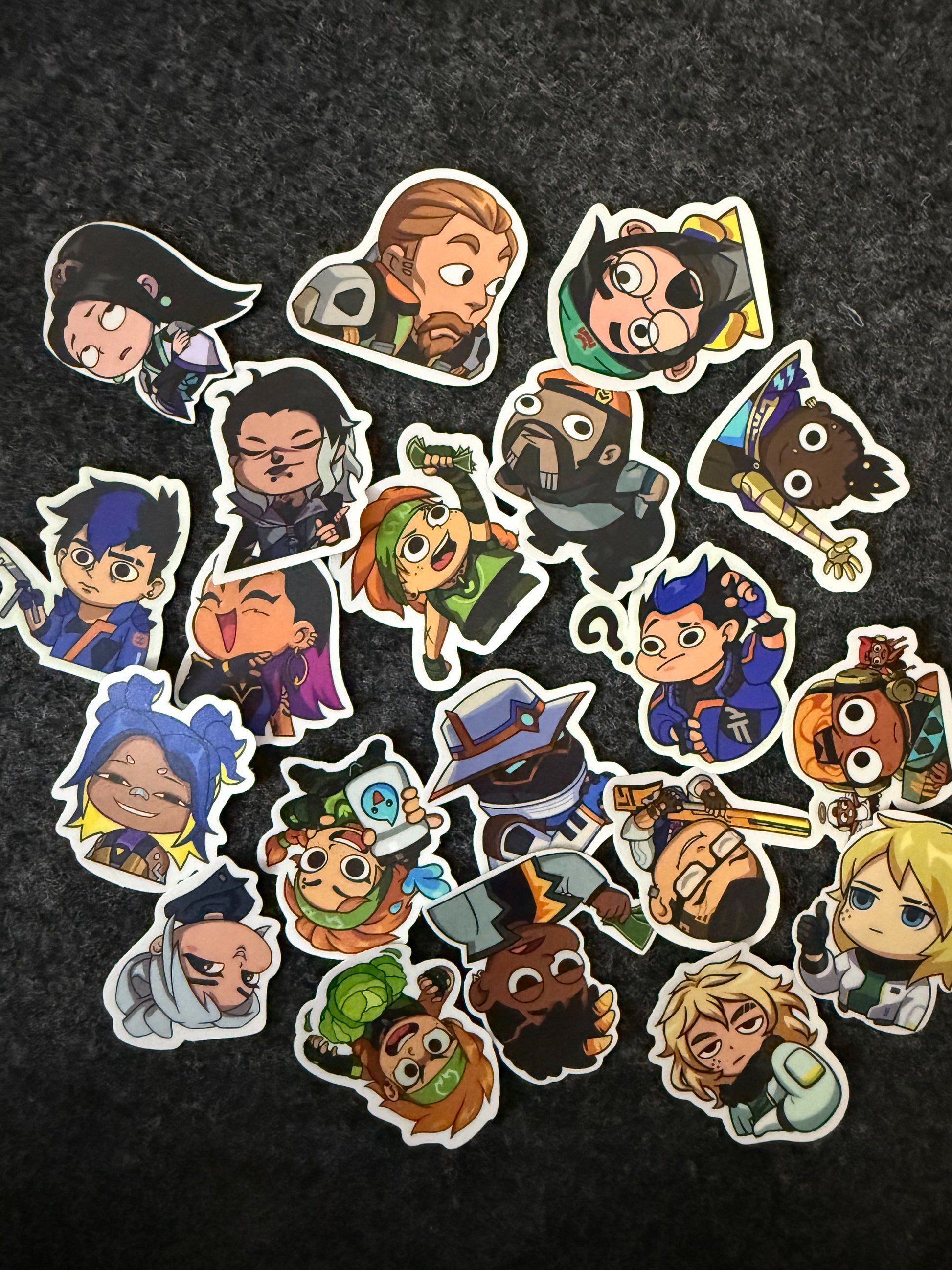 Pack of 20 - Valorant Vinyl Stickers (2 inch)