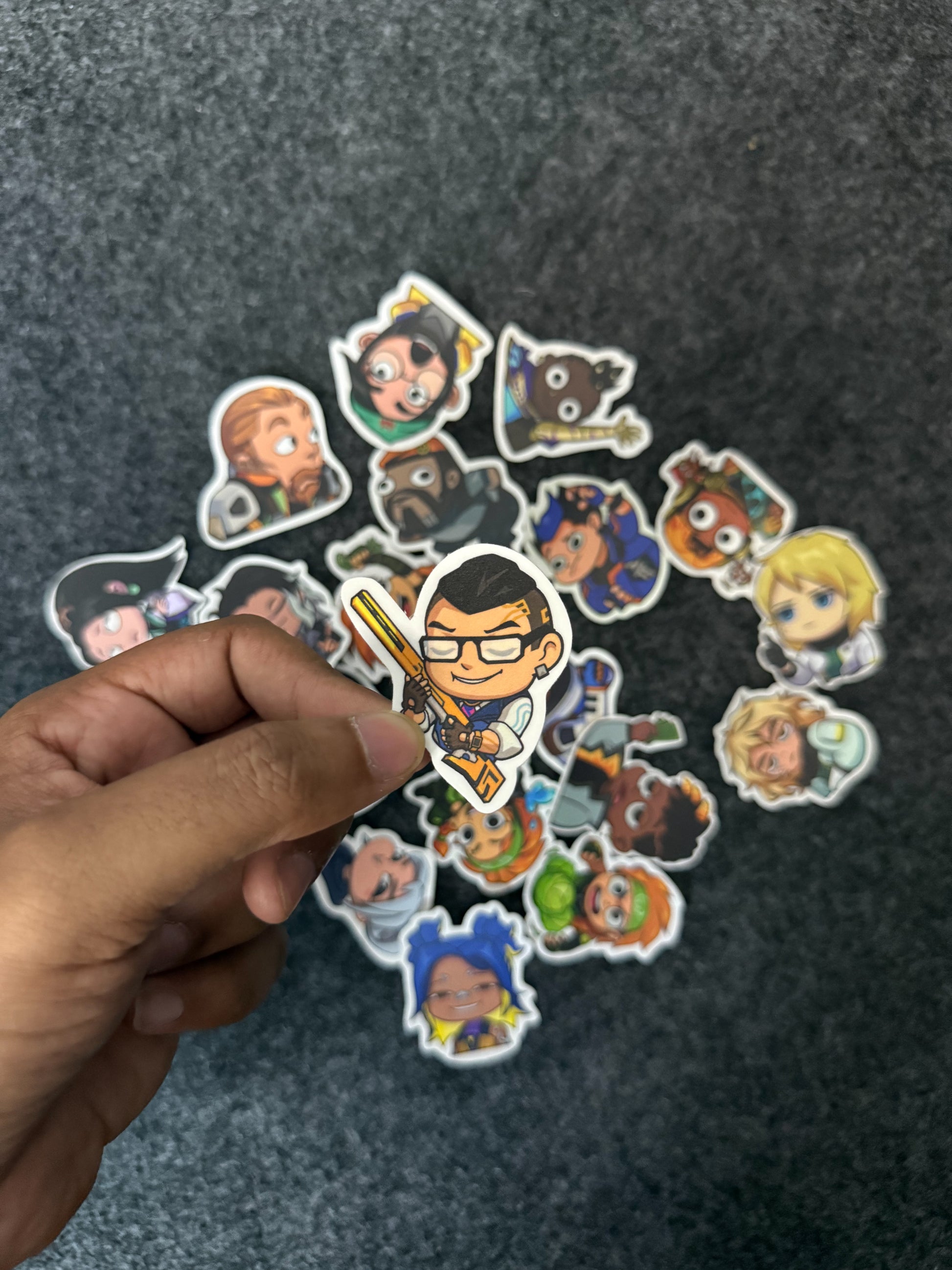 Pack of 20 - Valorant Vinyl Stickers (2 inch)